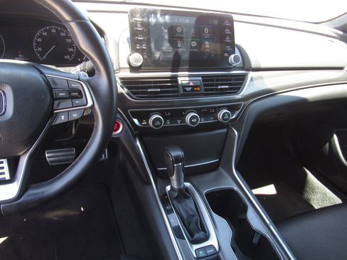 Used 2020 Honda Accord Sport image 16
