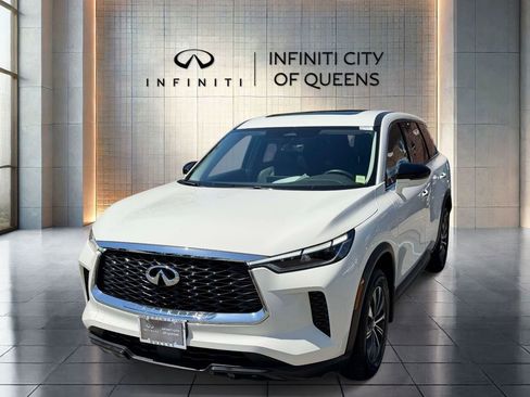 Used 2025 INFINITI QX60 Pure AWD/4WD image 3