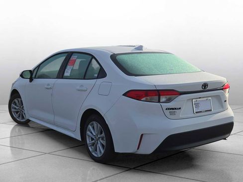 Used 2026 Toyota Corolla LE w/ LE Premium Package image 13