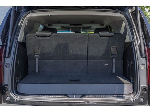 Used 2019 Chevrolet Tahoe LT image 16