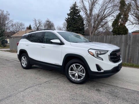 Used 2018 GMC Terrain SLE w/ Driver Convenience Package AWD/4WD image 1