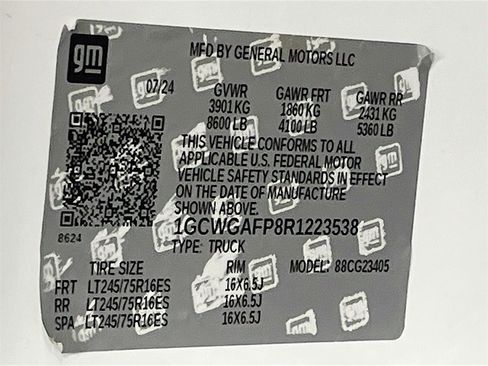 Used 2024 Chevrolet Express 2500 Work Van w/ Driver Convenience Package image 28