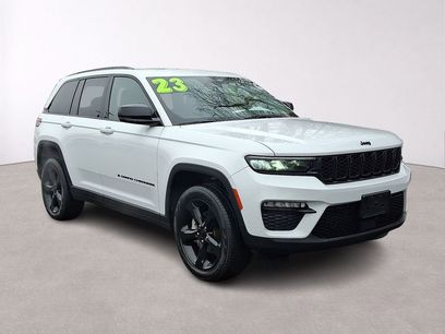 Used 2023 Jeep Grand Cherokee Limited w/ Black Appearance Package