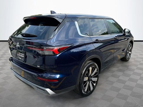 New 2026 Mitsubishi Outlander SE image 7