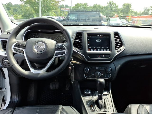 Used 2022 Jeep Cherokee Latitude AWD/4WD image 7