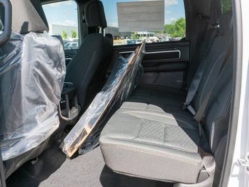 New 2026 RAM 1500 4x4 Crew Cab image 9