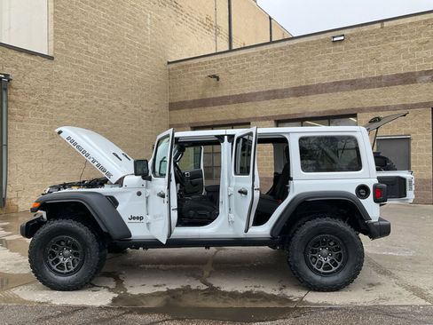 Used 2023 Jeep Wrangler Unlimited Sport image 36