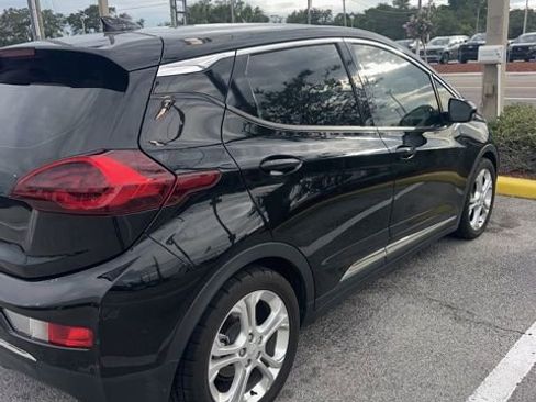 Used 2020 Chevrolet Bolt LT FWD image 13