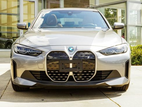 Used 2024 BMW i4 eDrive40 w/ Premium Package RWD image 7