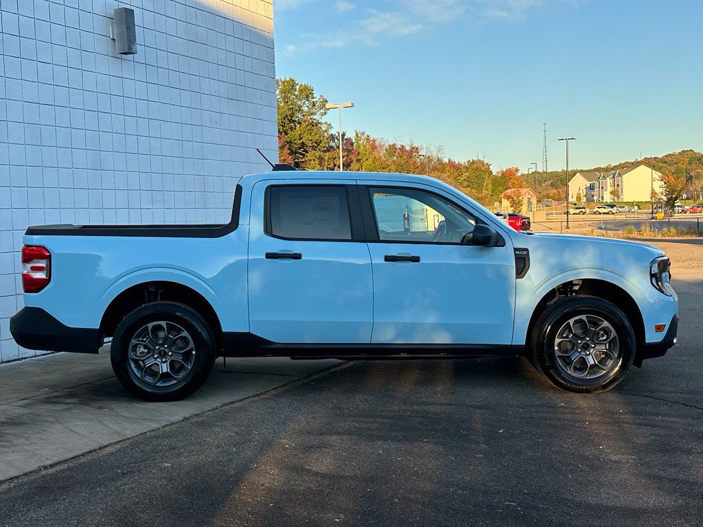 New 2026 Ford Maverick XLT w/ Equipment Group 301A AWD/4WD image 4