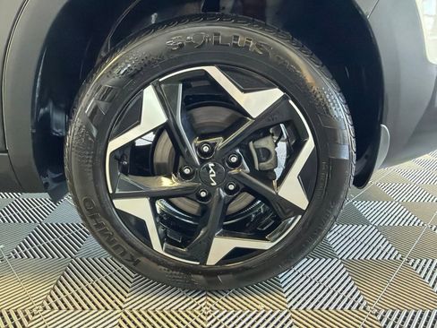 Used 2025 Kia Seltos EX w/ EX Sunroof Package AWD/4WD image 9