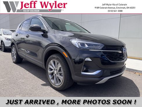 Used 2023 Buick Encore GX Essence w/ Experience Buick Package AWD/4WD image 1