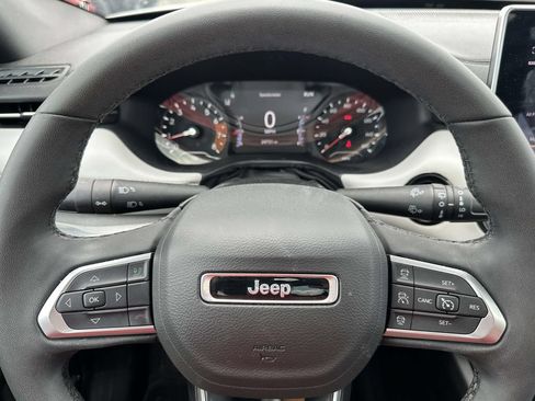 Used 2023 Jeep Compass Limited w/ Sun and Sound Group AWD/4WD image 22