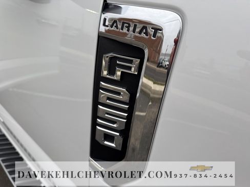 Used 2019 Ford F250 Lariat w/ Chrome Package image 40