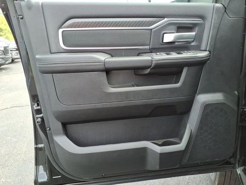 New 2026 RAM 3500 Big Horn AWD/4WD image 10
