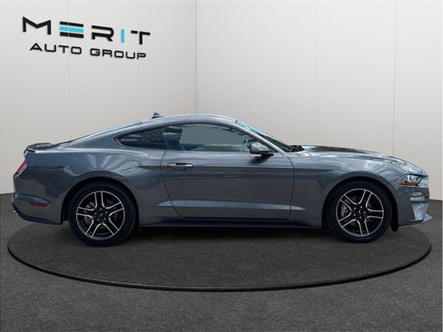 Used 2022 Ford Mustang Premium RWD image 10