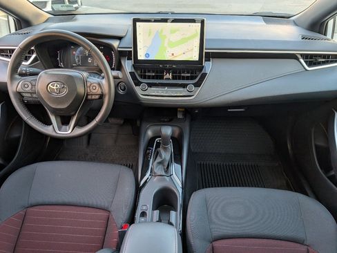 Used 2025 Toyota Corolla SE w/ SE Premium Package FWD image 4