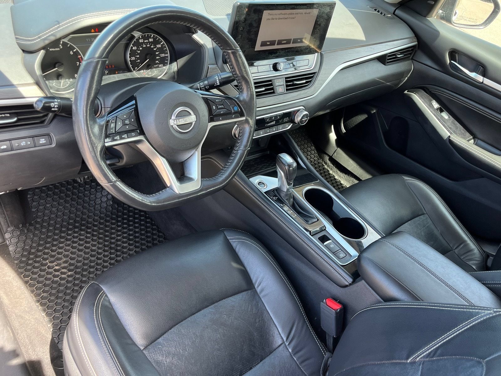 Used 2023 Nissan Altima 2.5 SL FWD image 16