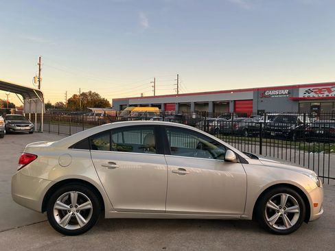 Used 2013 Chevrolet Cruze LT image 7