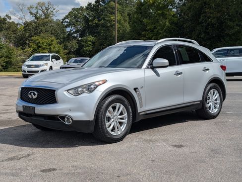 Used 2017 INFINITI QX70 AWD w/ Premium Package image 5