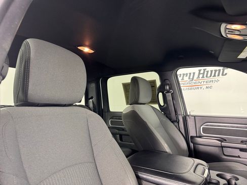 Used 2024 RAM 2500 Big Horn image 31