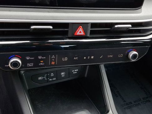 Certified 2025 Kia K5 LXS FWD image 15