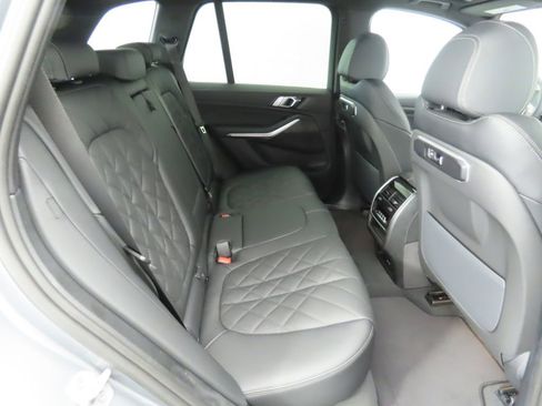 Certified 2026 BMW X5 sDrive40i w/ Parking Assistance Package RWD image 23