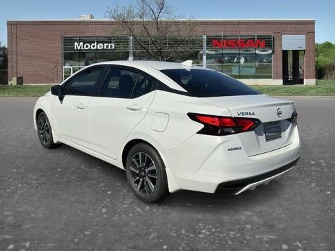 New 2025 Nissan Versa SV w/ Trunk Package image 2