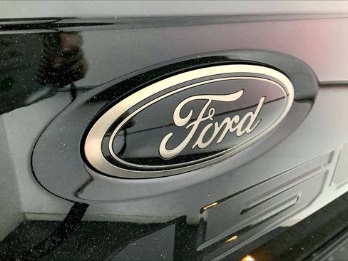 Used 2023 Ford F150 XLT w/ XLT Black Appearance Package AWD/4WD image 28