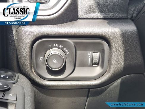 Used 2024 RAM 2500 Tradesman w/ Chrome Appearance Group AWD/4WD image 24