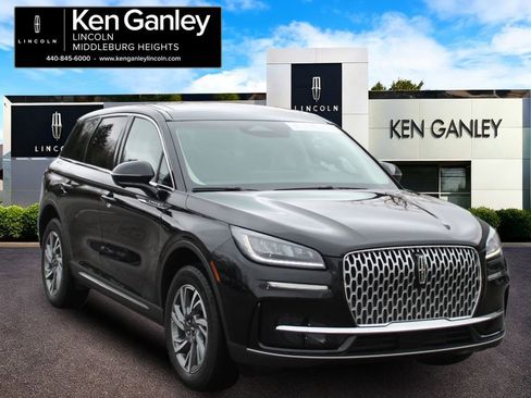 Used 2023 Lincoln Corsair Standard w/ Equipment Group 101A image 1