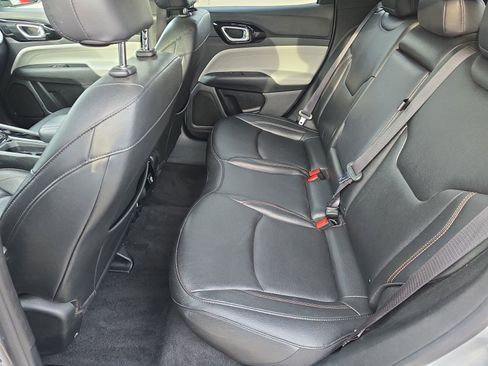 Used 2024 Jeep Compass Limited image 16