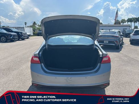 Used 2025 Chevrolet Malibu LT FWD image 16