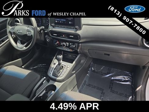 Used 2022 Hyundai Kona SEL w/ Cargo Package FWD image 9