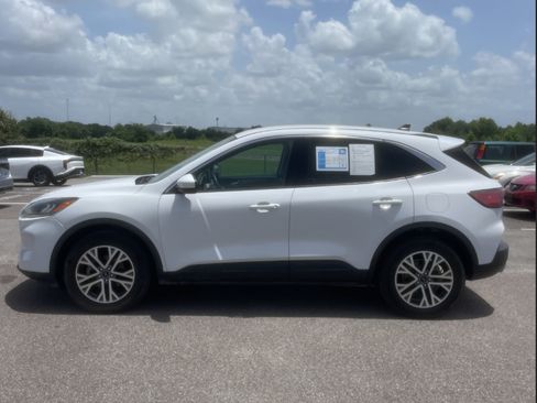 Used 2022 Ford Escape SEL AWD/4WD image 3
