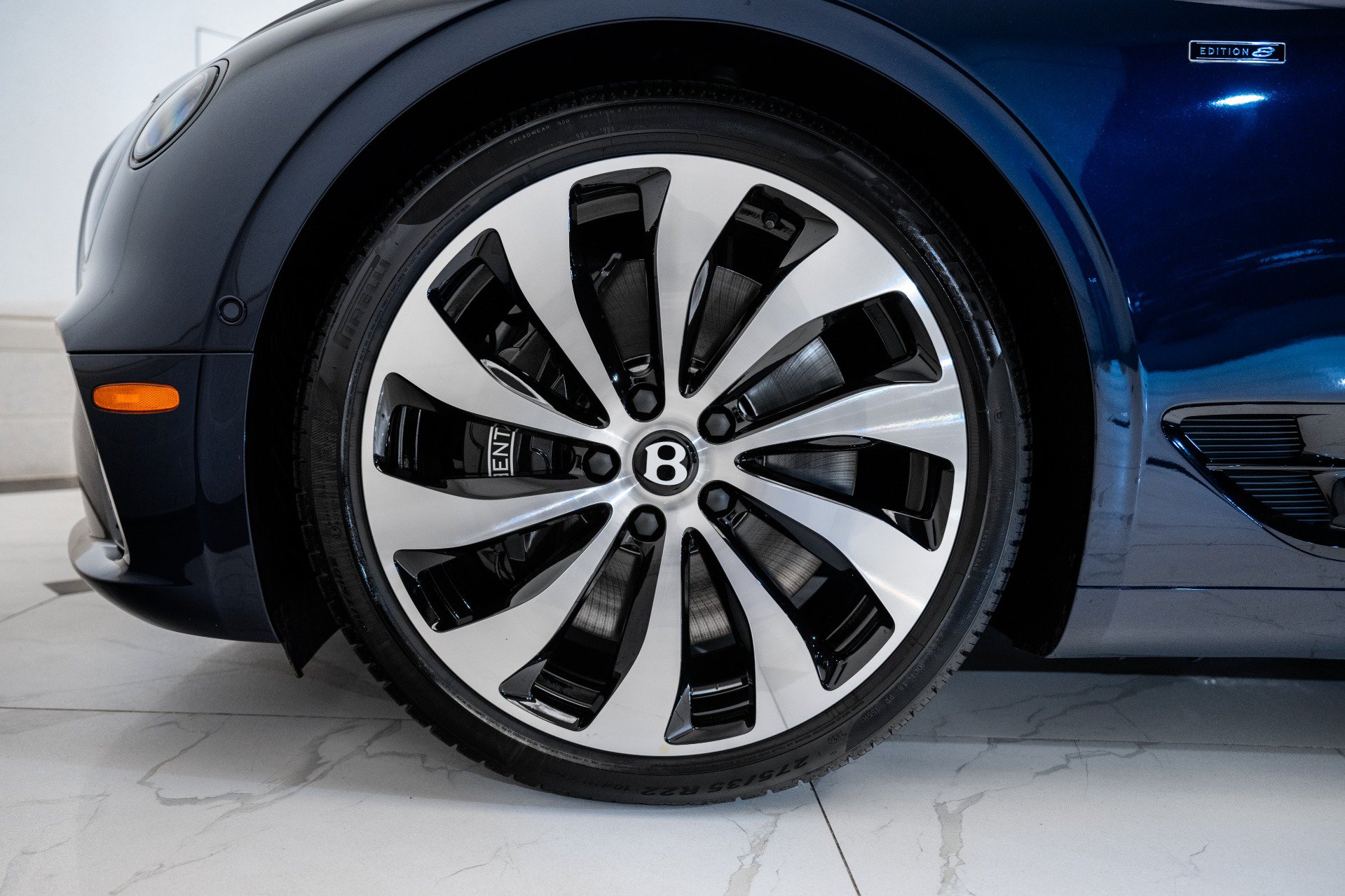 Used 2024 Bentley Continental GT V8 AWD/4WD image 5