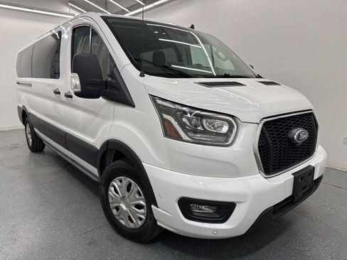 Used 2023 Ford Transit 350 XLT RWD image 3