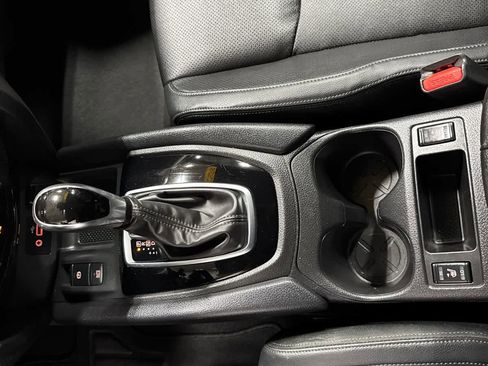 Used 2022 Nissan Rogue Sport SL image 18