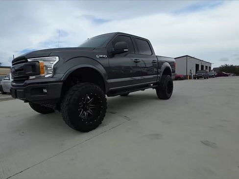 Used 2019 Ford F150 XLT w/ Equipment Group 302A Luxury AWD/4WD image 2