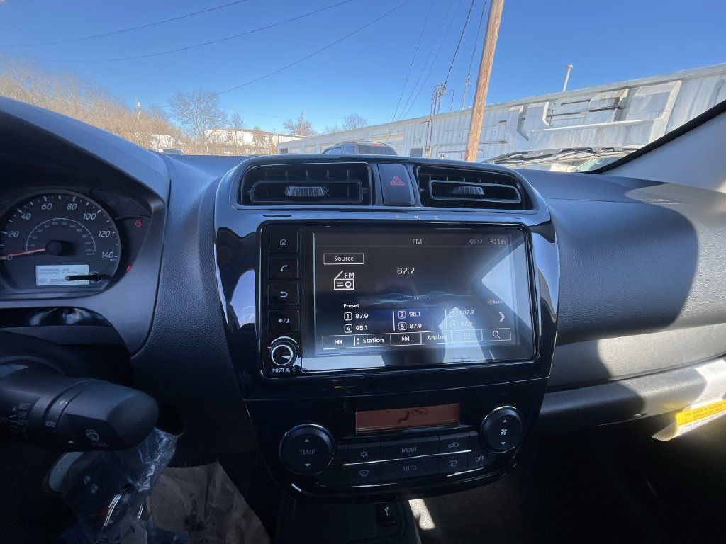 New 2024 Mitsubishi Mirage G4 LE FWD image 16