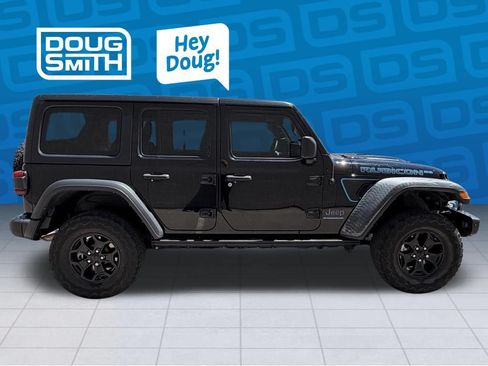 Used 2023 Jeep Wrangler Unlimited Rubicon 4xe AWD/4WD image 5