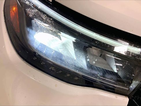 Used 2025 Ford Explorer ST AWD/4WD image 27