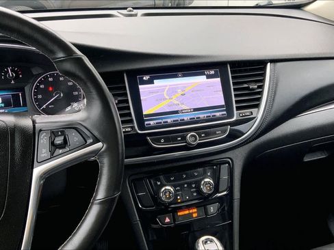 Used 2018 Buick Encore Essence image 6