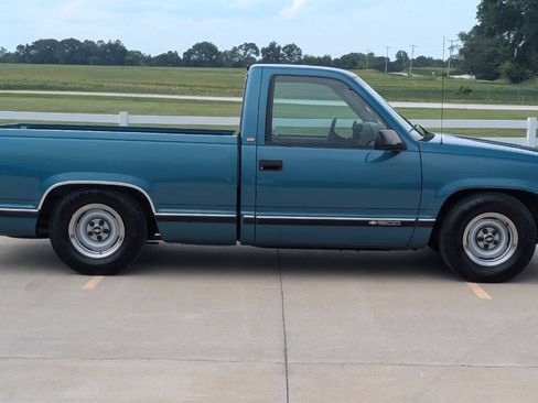 Used 1998 Chevrolet Silverado 1500 2WD Regular Cab w/ Preferred Equipment Group 2 image 4