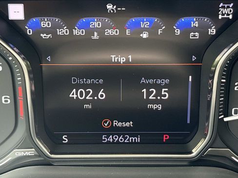 Certified 2022 GMC Sierra 1500 AT4 w/ AT4 Premium Package AWD/4WD image 24