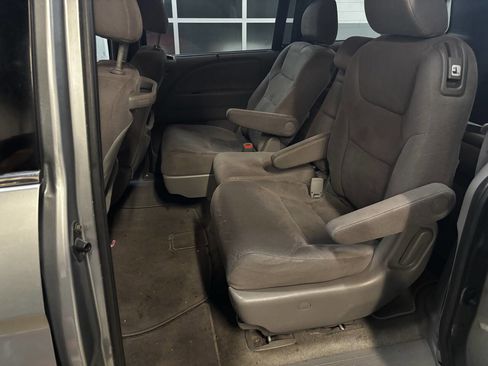 Used 2010 Honda Odyssey EX image 18