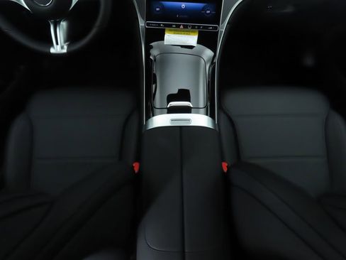 Certified 2025 Mercedes-Benz GLC 300 image 16