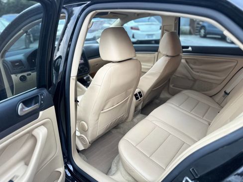 Used 2009 Volkswagen Jetta SE image 20