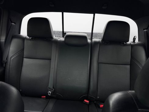 Used 2018 Toyota Tacoma TRD Sport AWD/4WD image 12