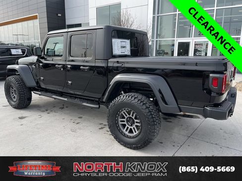 New 2025 Jeep Gladiator Sport AWD/4WD image 15